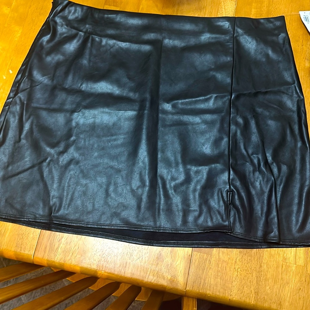 Nwt old navy black leather mini skirt size xxl